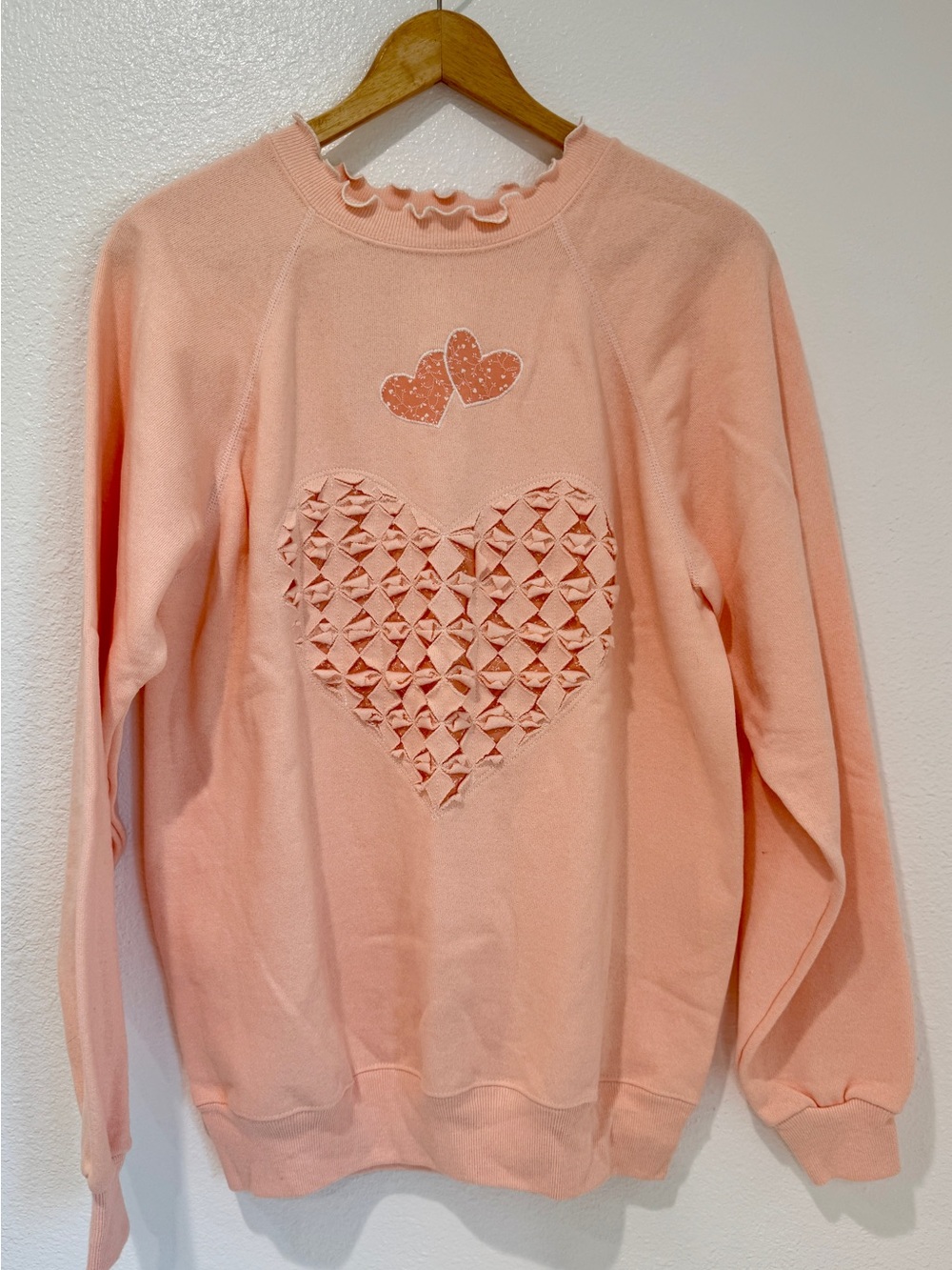 Vintage Hanes Pink Smocked Heart Sweatshirt Coquette Grandmacore Cottagecore L
